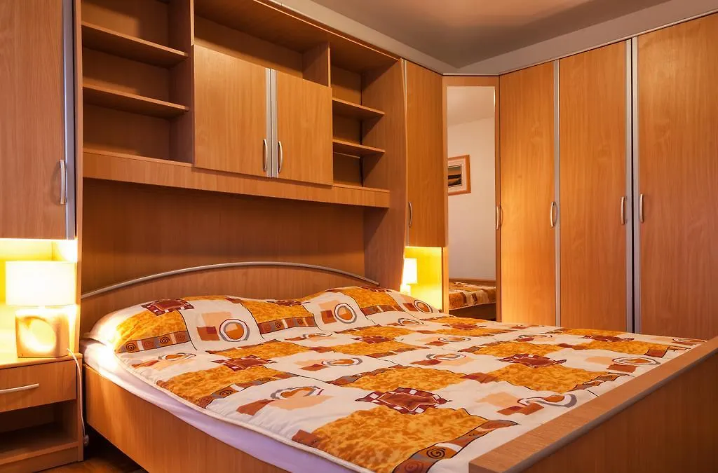 Apartment Aldo Πούλα